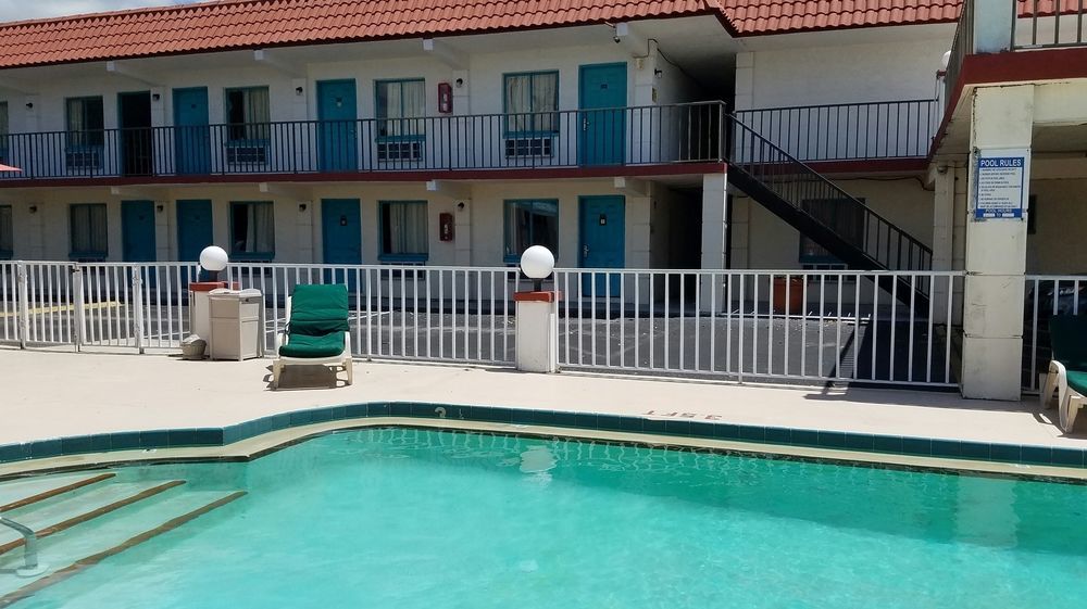Clearwater Inn Safety Harbor Exterior foto
