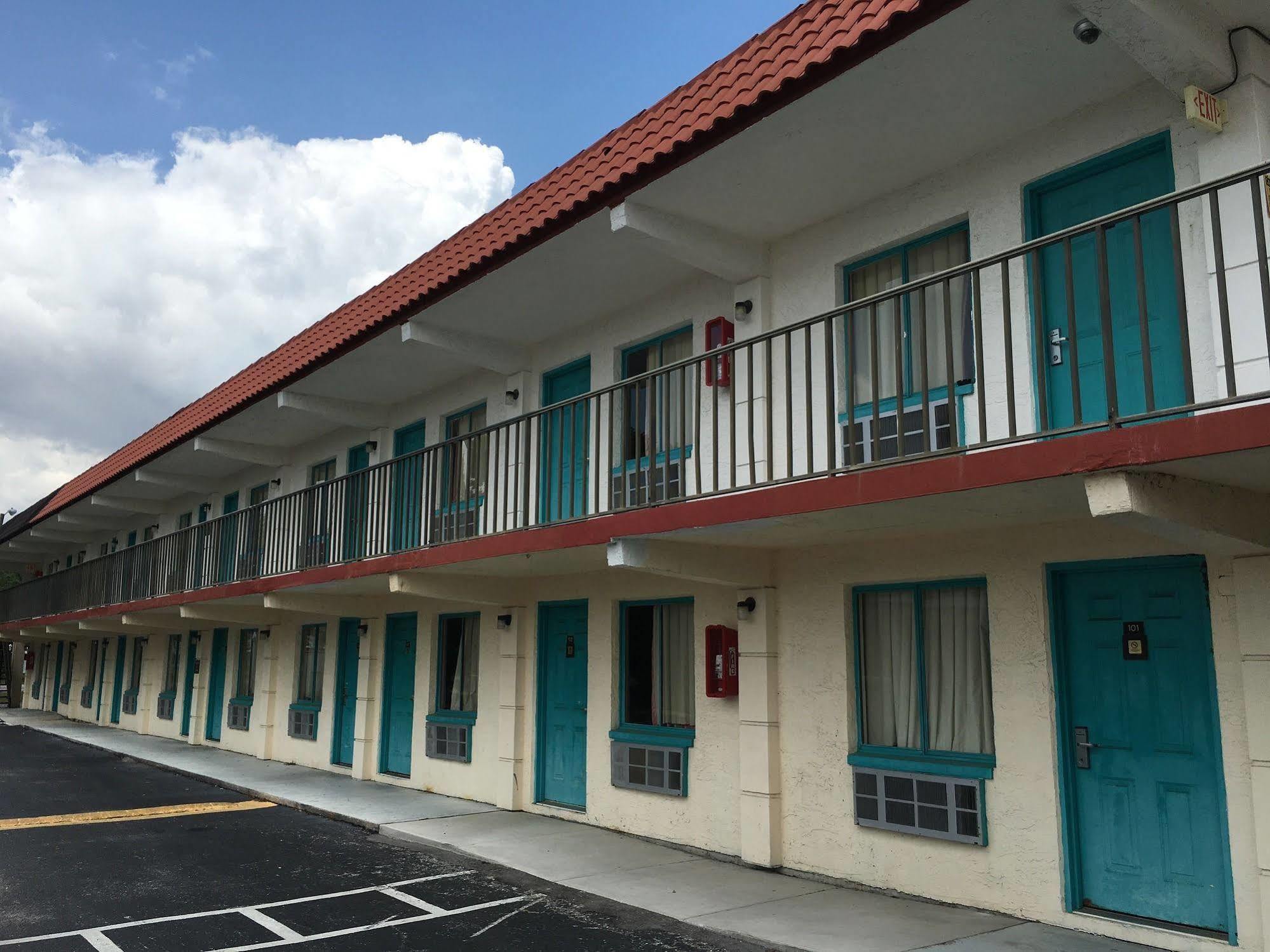 Clearwater Inn Safety Harbor Exterior foto